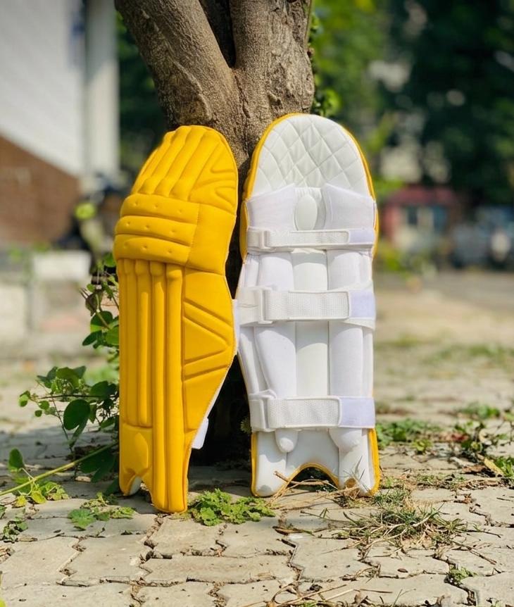 R7 LIMITED EDITION  YELLOW BATTING PAD