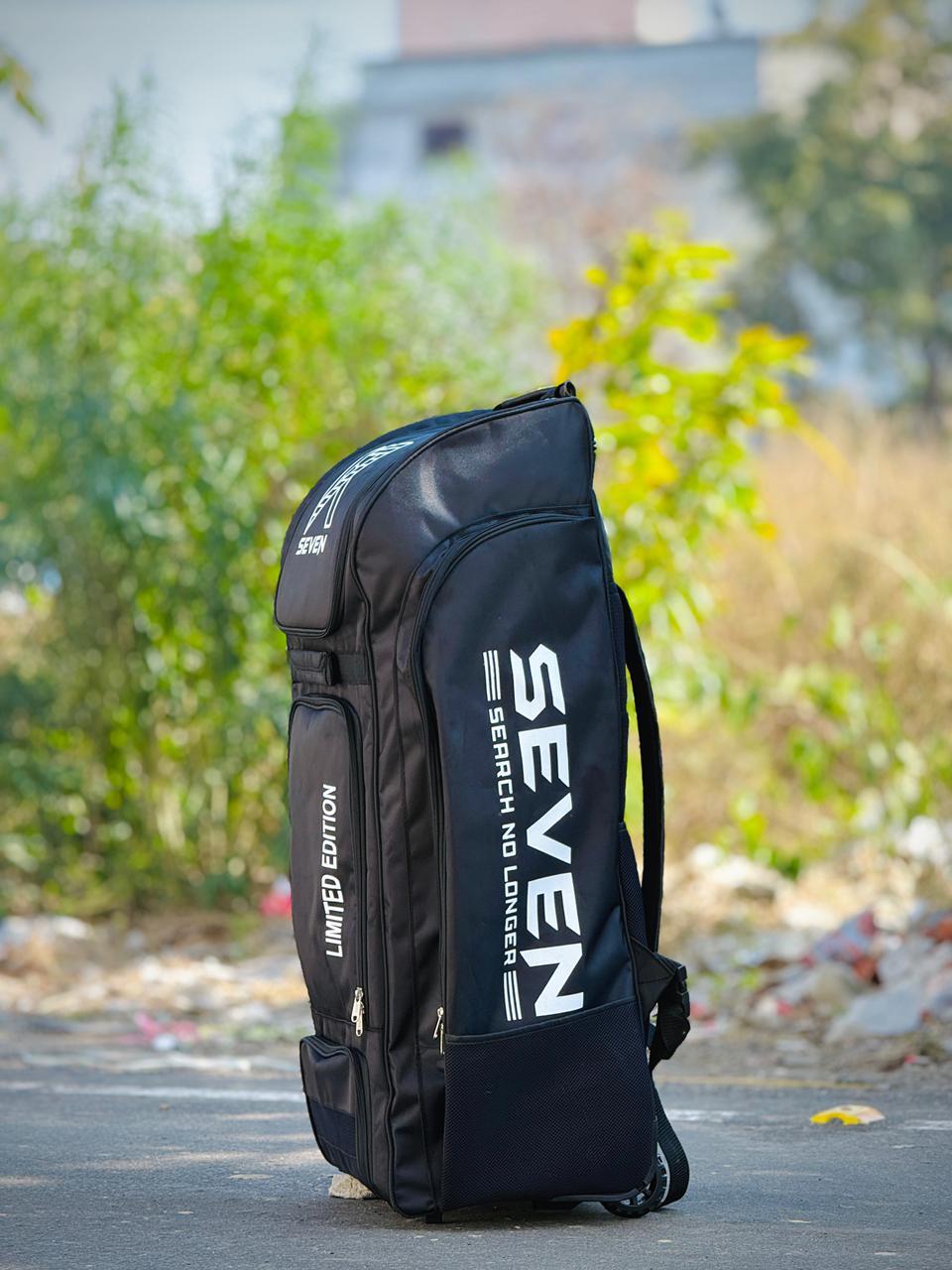 R7 LIMITED EDITION WHEELIE DUFFLE KITBAG