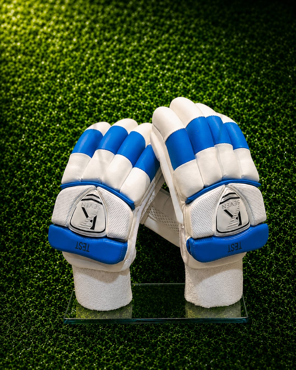 R7 NEW TEST BATTING GLOVES
