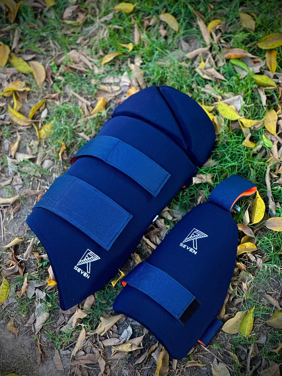 R7 NEW PLAYERS COMBO THIGH PAD