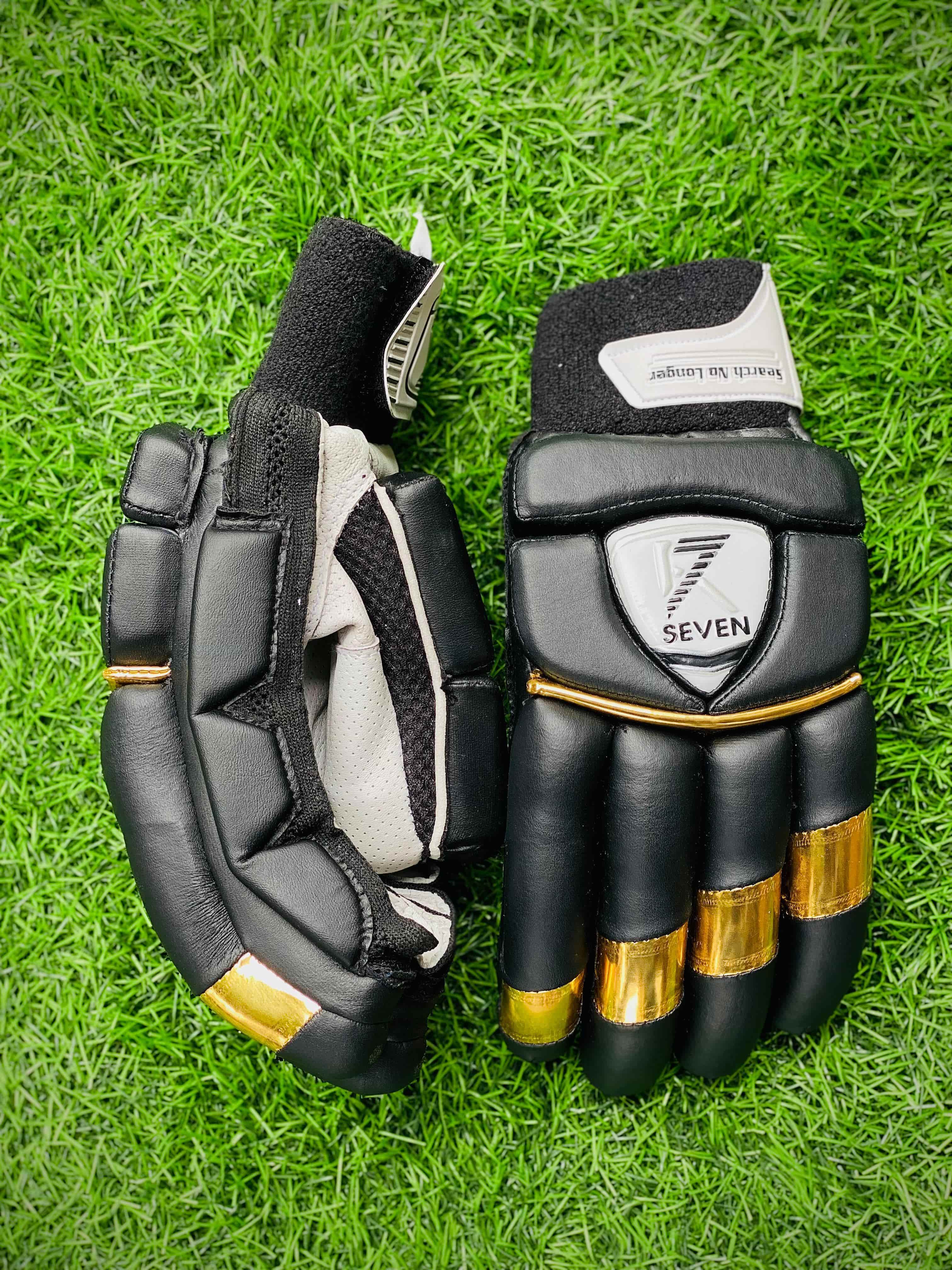 R7 TEST GOLD BLACK BATTING GLOVES