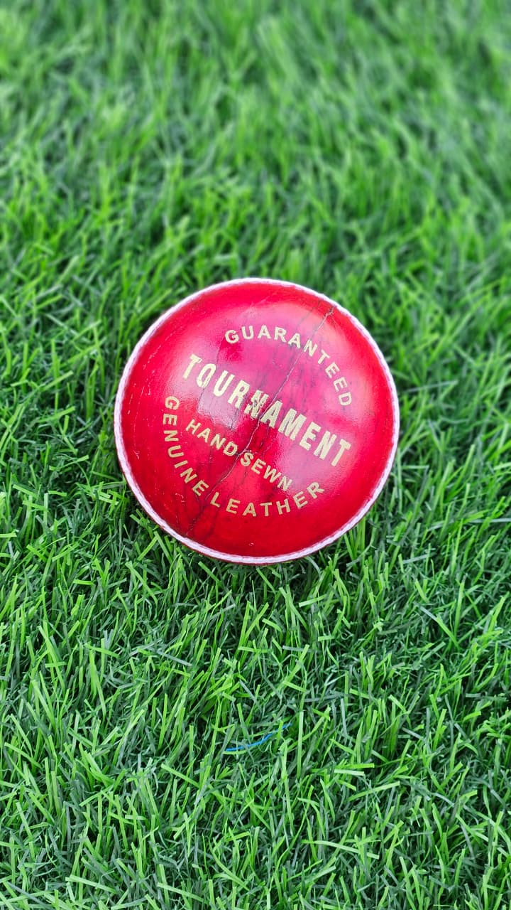 R7 TOURNAMENT RED BALL