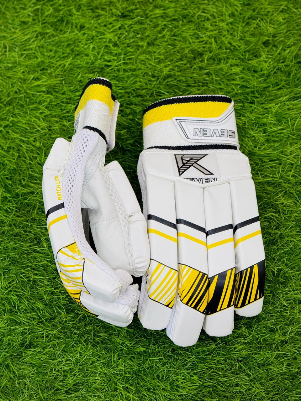 R7 MATCHLITE BATTING GLOVES